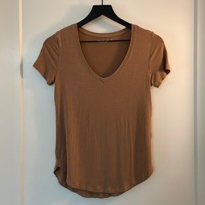 Abercrombie and Fitch tee